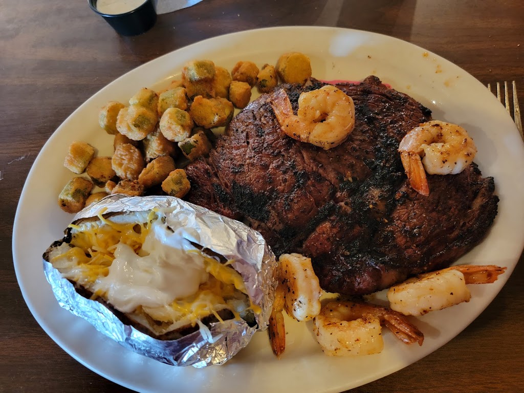 Sportmans Club | restaurant | 3310 Lake County Road 252, Colorado City, TX 79512, USA | 3257285324 OR +1 325-728-5324