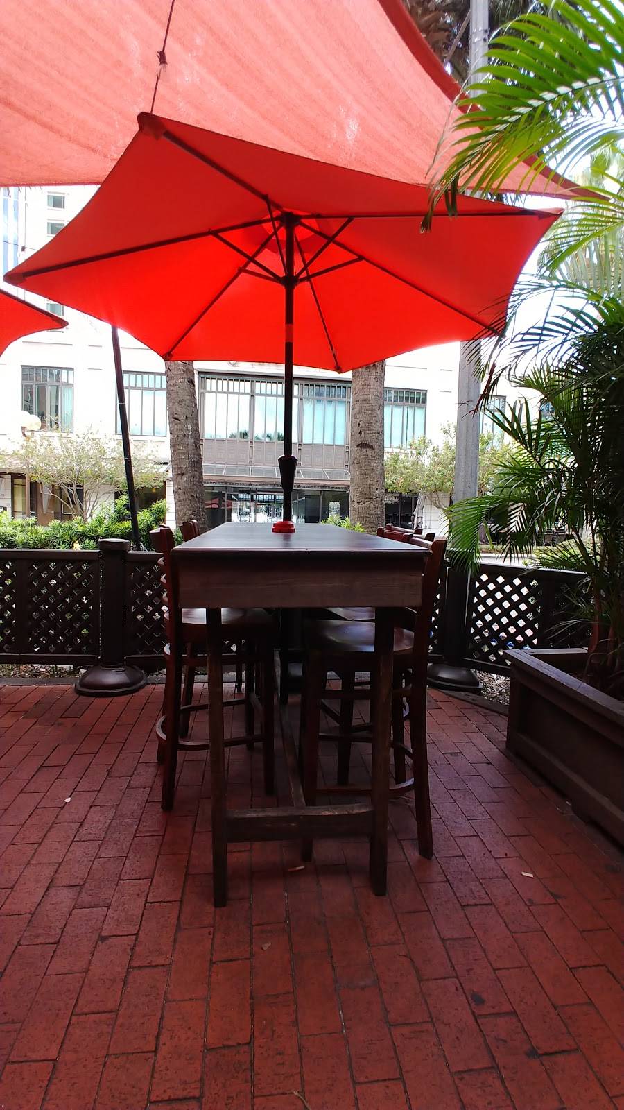 Del Mar Gastro Lounge | cafe | 243 Central Avenue North, St. Petersburg, FL 33701, USA | 7274988610 OR +1 727-498-8610