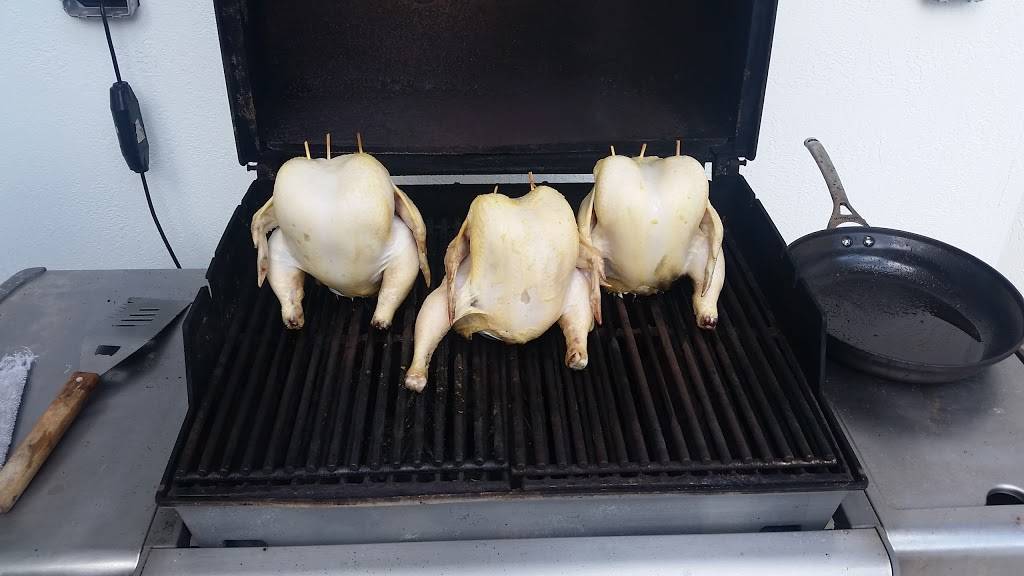 Seaside Bar and Grill | restaurant | 2401 Beach Ct, Riviera Beach, FL 33404, USA | 5615178661 OR +1 561-517-8661