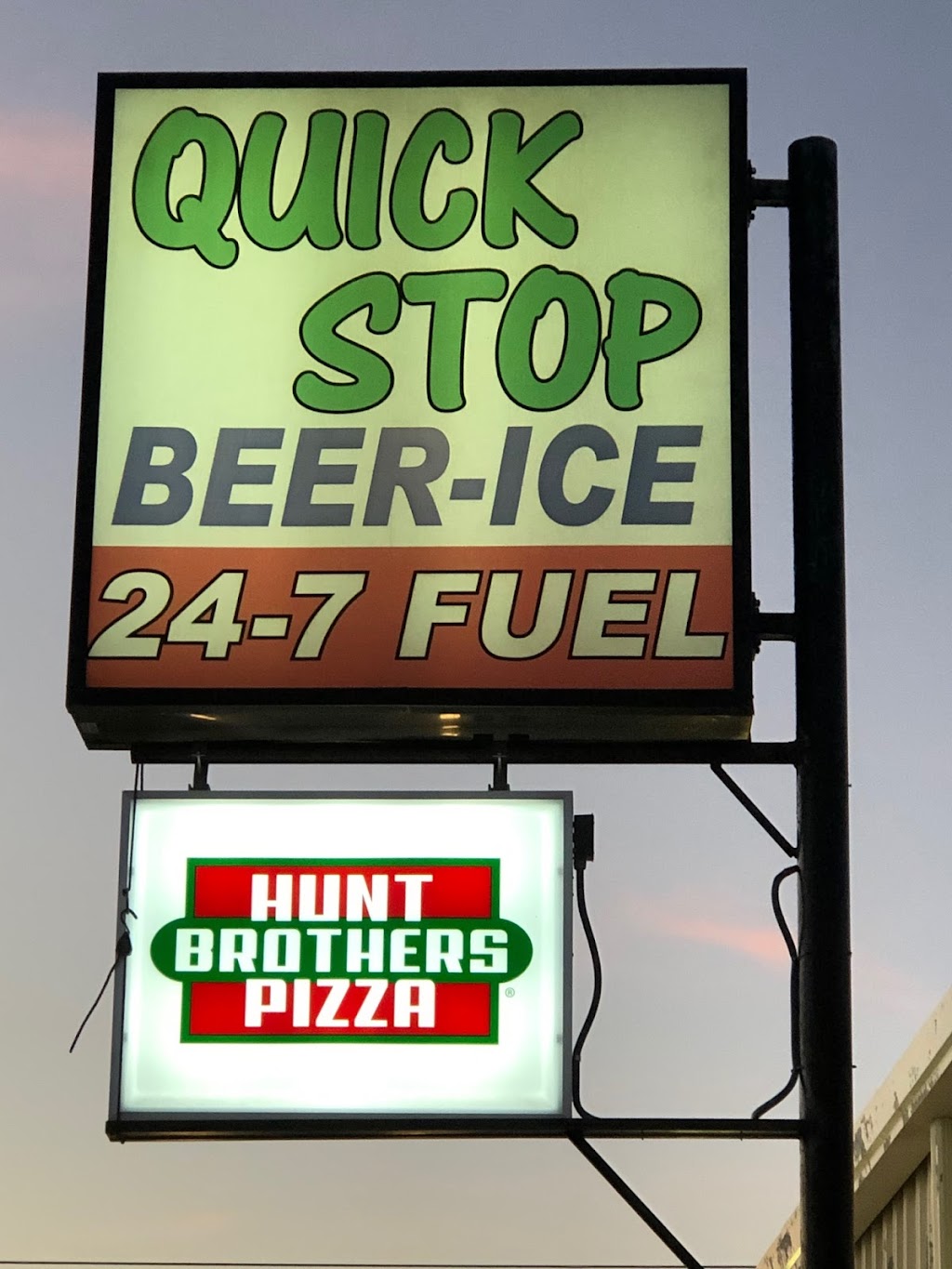 Quick Stop | restaurant | 32003 US-90, Comstock, TX 78837, USA | 4322924565 OR +1 432-292-4565