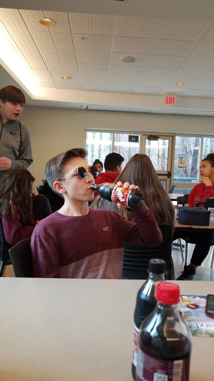 Breakers Dining Hall | restaurant | Clocktower Dr, Kirtland, OH 44094, USA | 4405257280 OR +1 440-525-7280