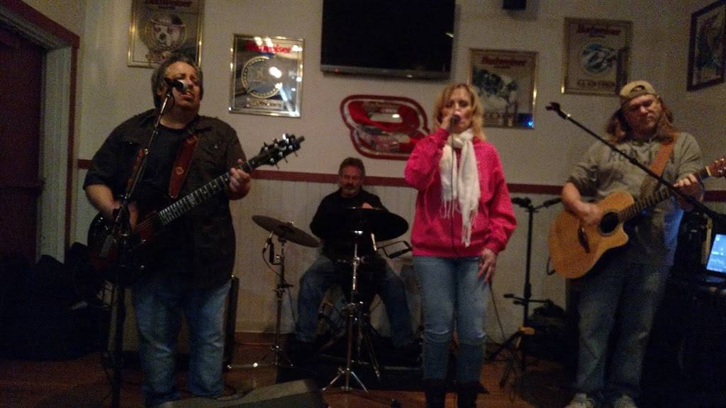 SandHill | night club | 11401 17 Mile Rd, Marshall, MI 49068, USA | 2697890058 OR +1 269-789-0058