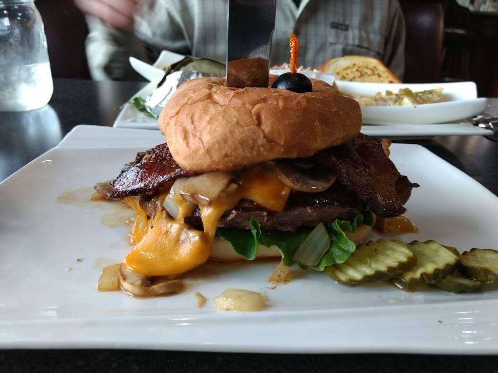 The Big Elk Restaurant | restaurant | 707 E Washington St, Sequim, WA 98382, USA | 3603287106 OR +1 360-328-7106