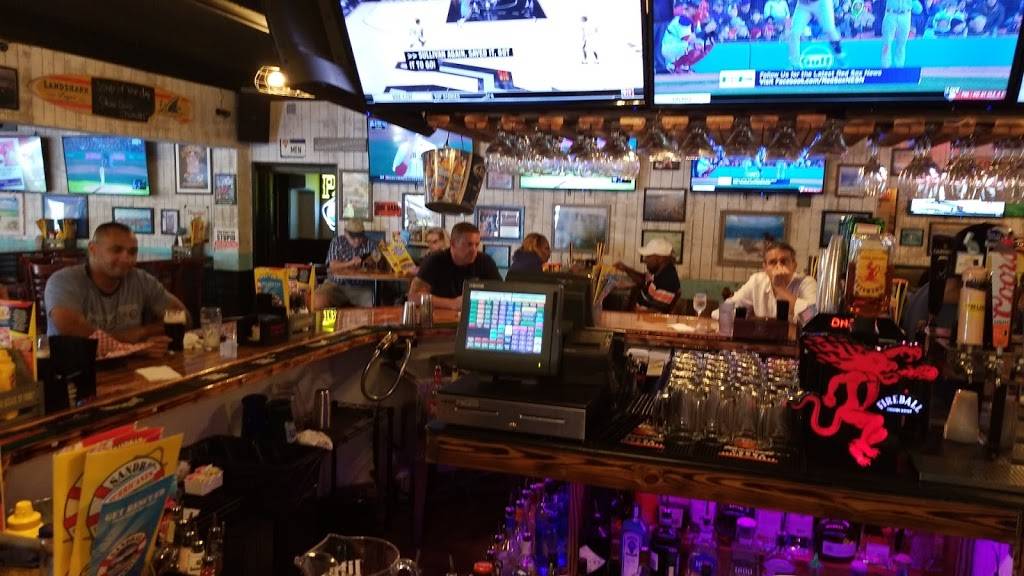 Sandbar Sports Grill | night club | 20305 Old Cutler Rd, Cutler Bay, FL 33189, USA | 3052380001 OR +1 305-238-0001
