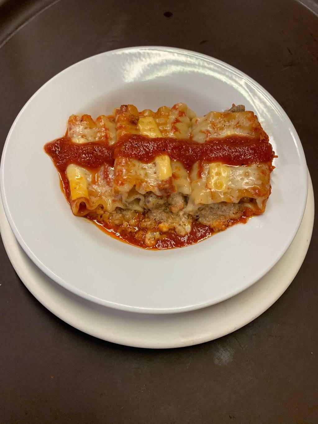 Marcos Italian & American Foods | restaurant | 2022 Central Ave, Dubuque, IA 52001, USA | 5635880007 OR +1 563-588-0007