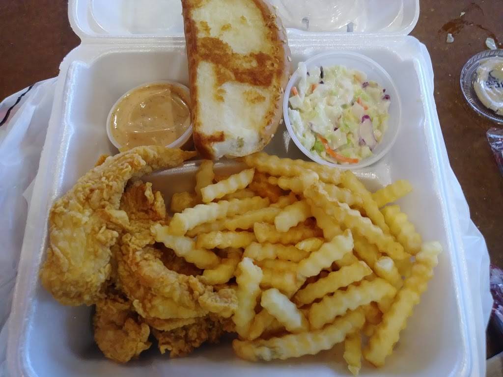 Raising Canes Chicken Fingers | meal takeaway | 212 E Loop 281, Longview, TX 75605, USA | 9032388800 OR +1 903-238-8800
