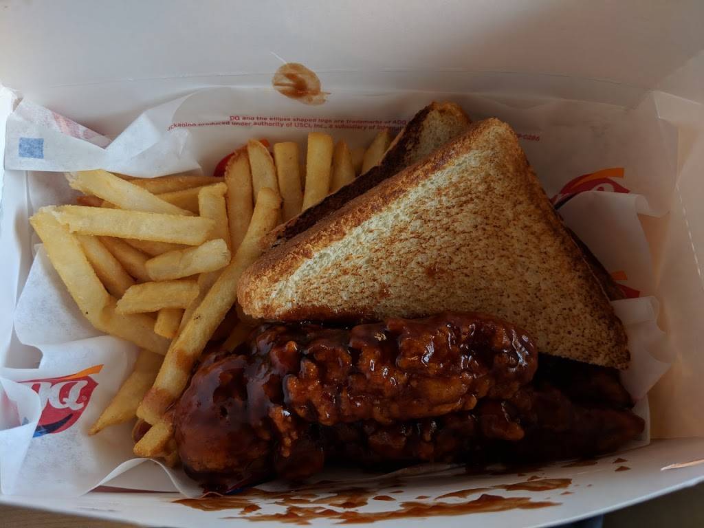 Dairy Queen | restaurant | 139 Green St, Bushnell, IL 61422, USA | 3097723602 OR +1 309-772-3602