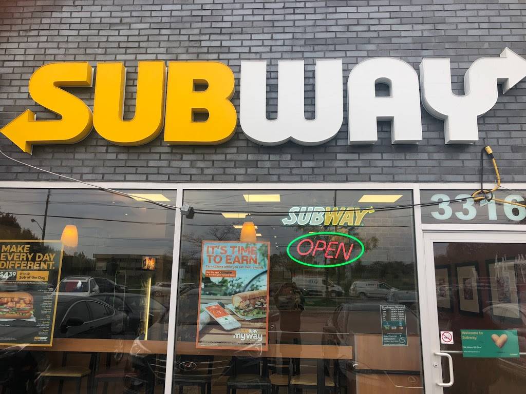 Subway | restaurant | 3316 Keele St, Toronto, ON M3M 2H7, Canada | 4166388519 OR +1 416-638-8519