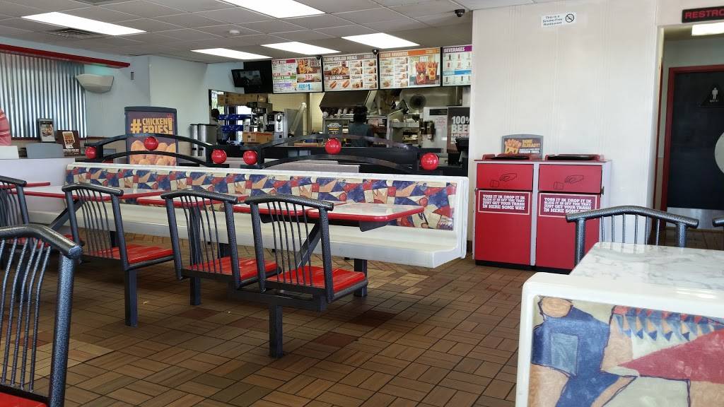 Burger King | restaurant | 2201 E Sahara Ave, Las Vegas, NV 89104, USA | 7024570069 OR +1 702-457-0069