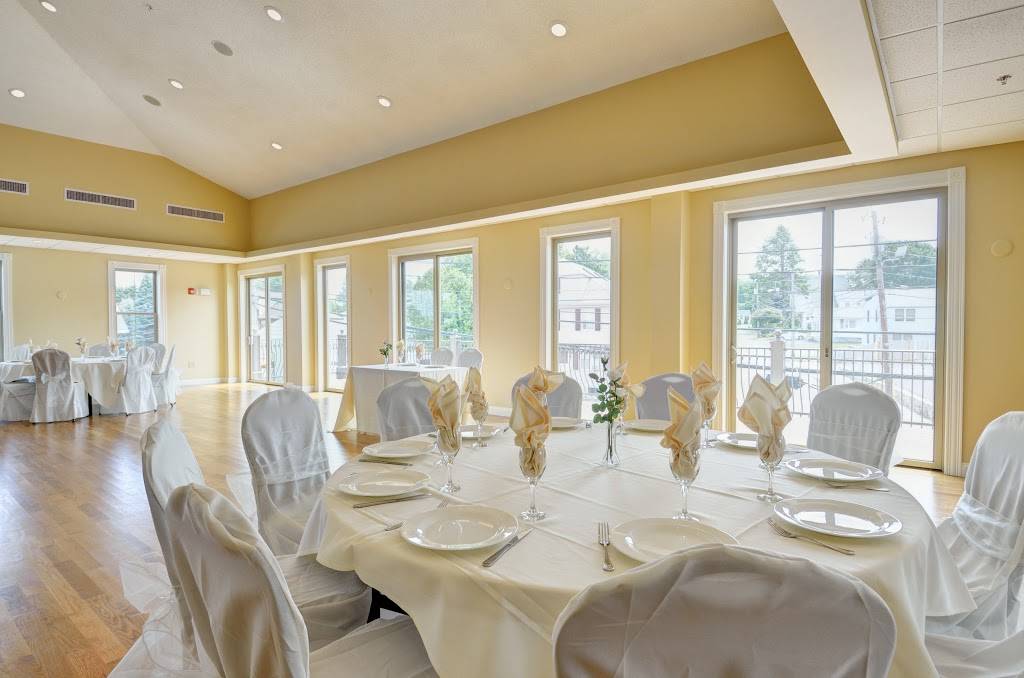 Fannys Italian Kitchen | restaurant | 911 Waverley Street, Framingham, MA 01702, USA | 5088797874 OR +1 508-879-7874