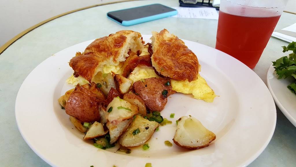 Champagne French Bakery Café Woodbridge | cafe | 4628 Barranca Pkwy, Irvine, CA 92604, USA | 9496536828 OR +1 949-653-6828