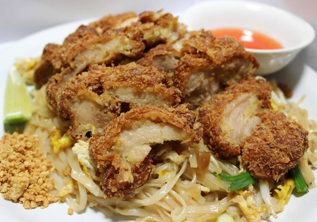 Pineapple Thai Cuisine (Brookline) | restaurant | 6 Cypress St, Brookline, MA 02445, USA | 6172773000 OR +1 617-277-3000