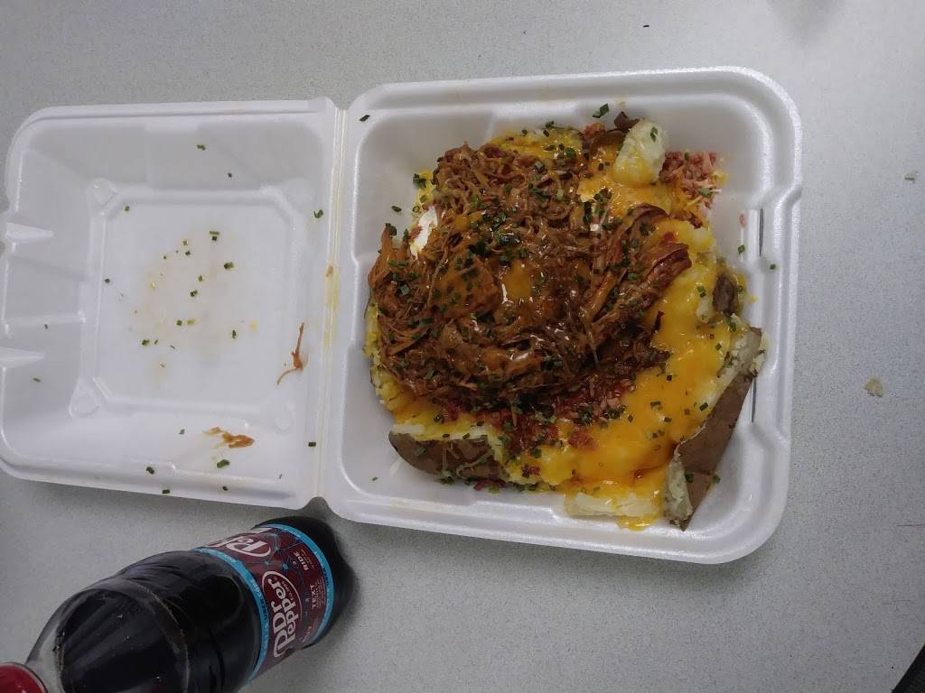 Outlaw Potato Shack | restaurant | 3160 W Ridge Rd, Rochester, NY 14626, USA | 5852276474 OR +1 585-227-6474