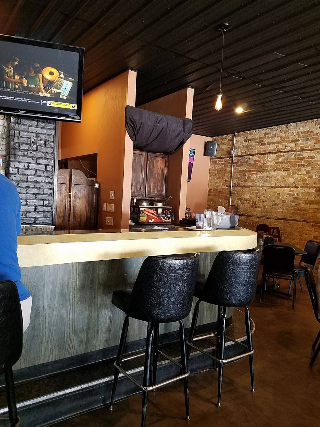 Brick Lot Pub & Grill | restaurant | 253 N 3rd Ave, Sturgeon Bay, WI 54235, USA | 9207439339 OR +1 920-743-9339