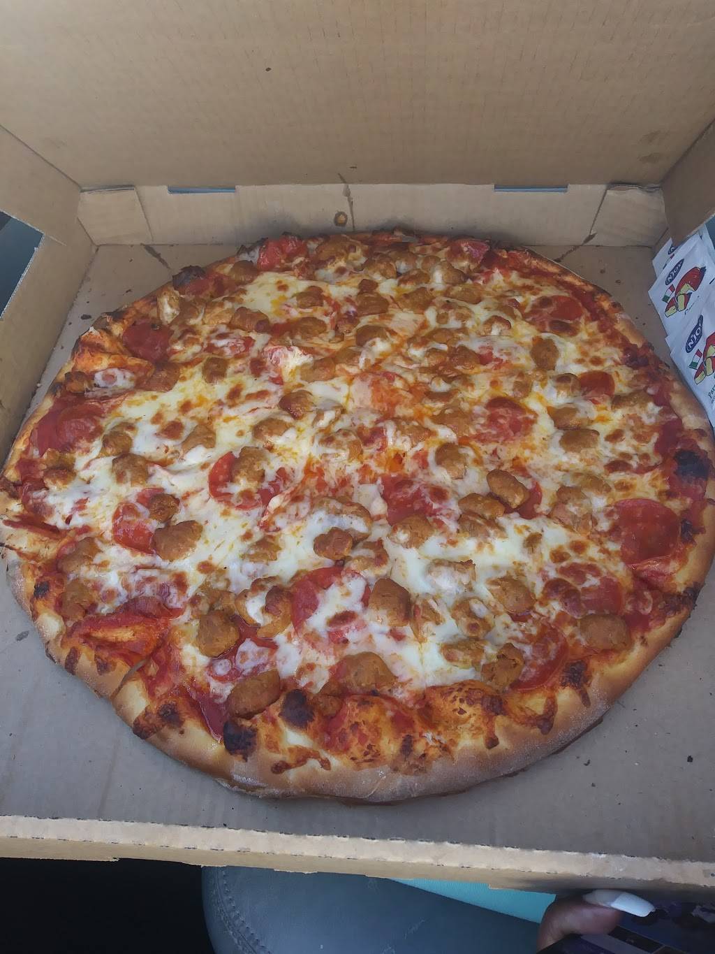 Blackjack Pizza | restaurant | 2536 Martin Luther King Jr Blvd, Dallas, TX 75215, USA | 2145651025 OR +1 214-565-1025