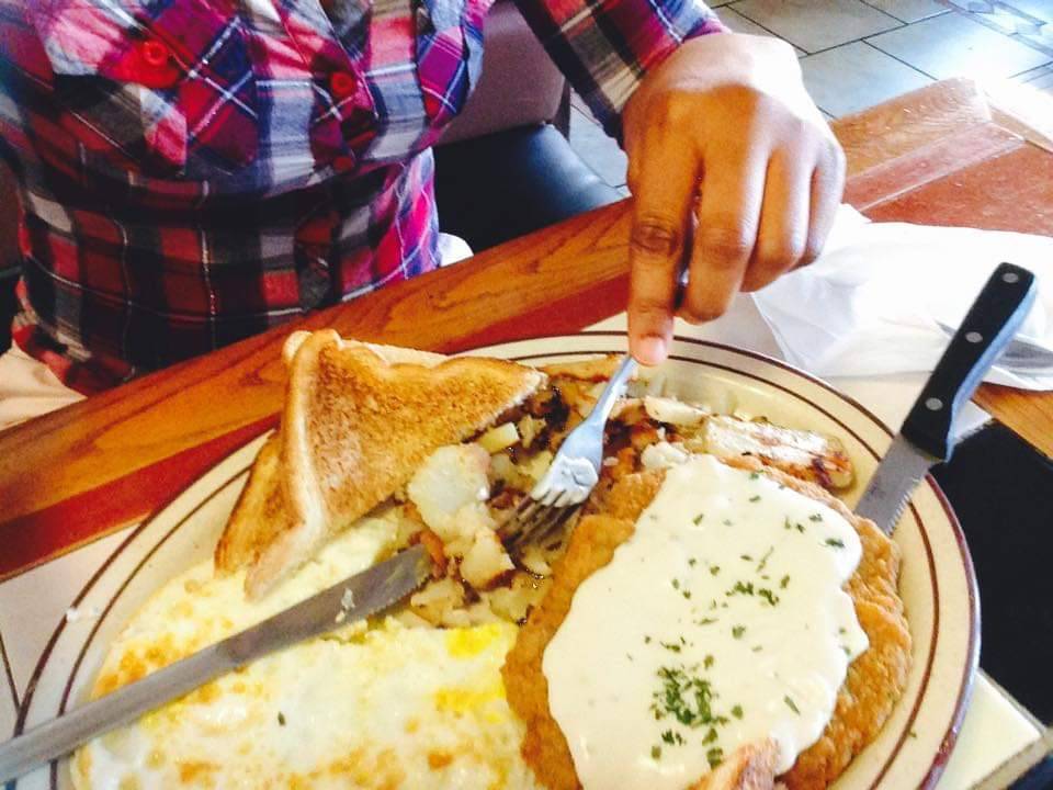 Comptons Pancake House | restaurant | 110 Park Ave, Stroudsburg, PA 18360, USA | 5704246909 OR +1 570-424-6909