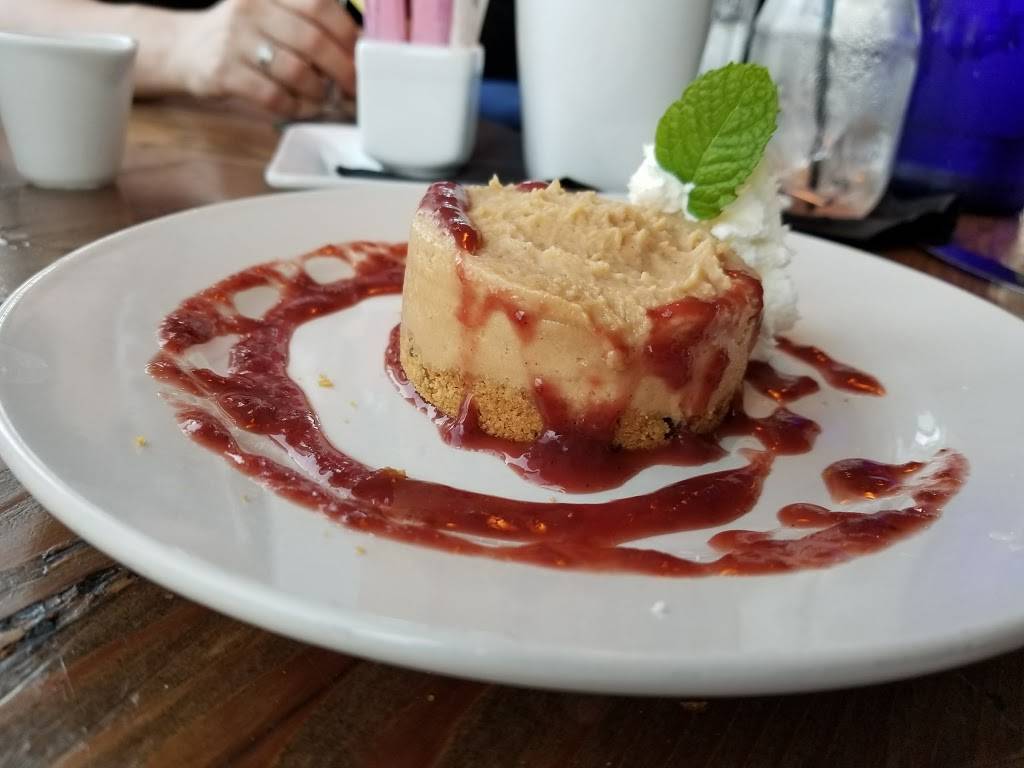 Blue Water Grill & Raw Bar | restaurant | 2000 Sailfish Dr, Manteo, NC 27954, USA | 2524731955 OR +1 252-473-1955