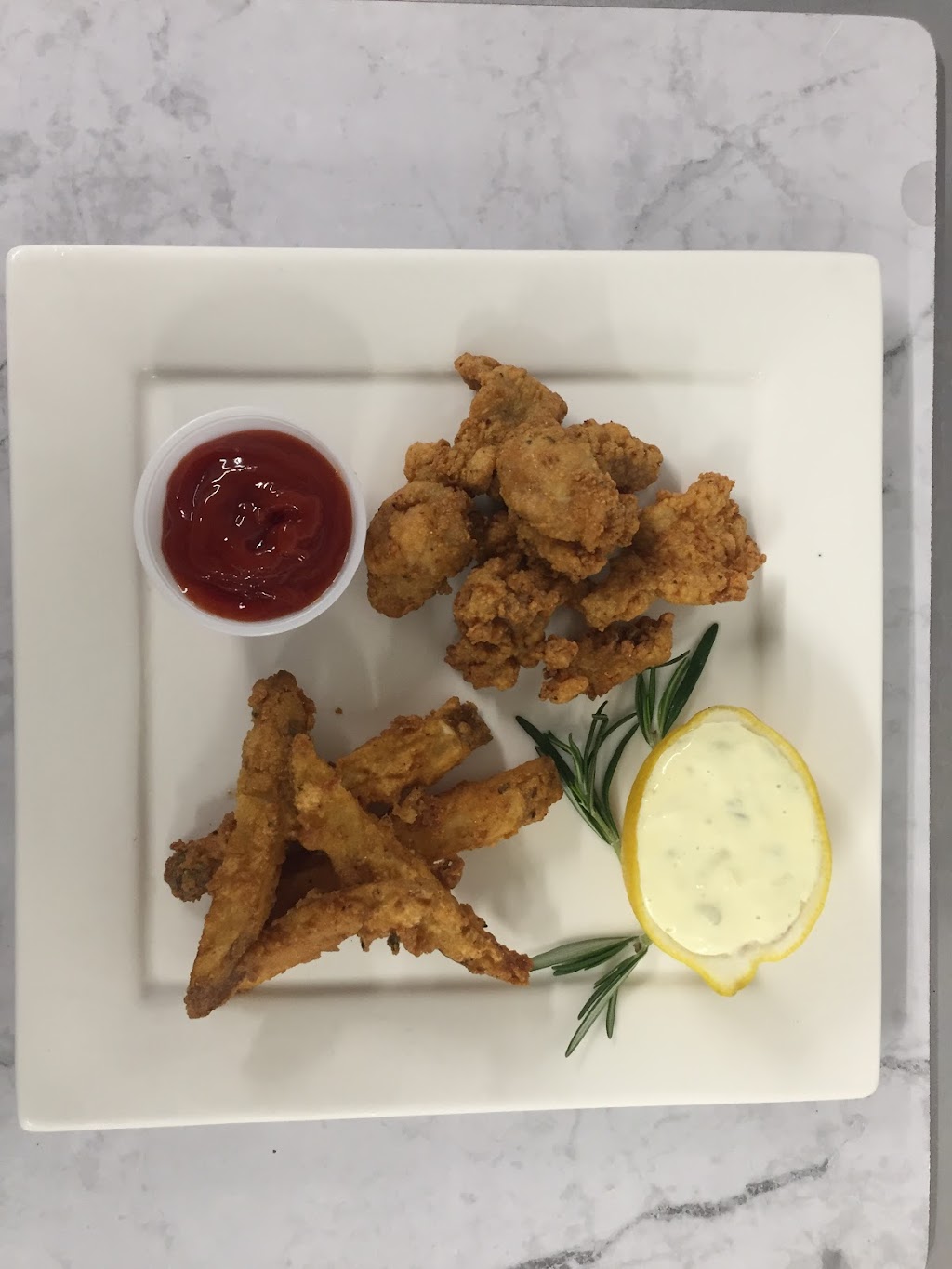 Gator Grill W/ Chef Wayne | restaurant | 4406 Little River Neck Rd, North Myrtle Beach, SC 29582, USA | 8437123640 OR +1 843-712-3640