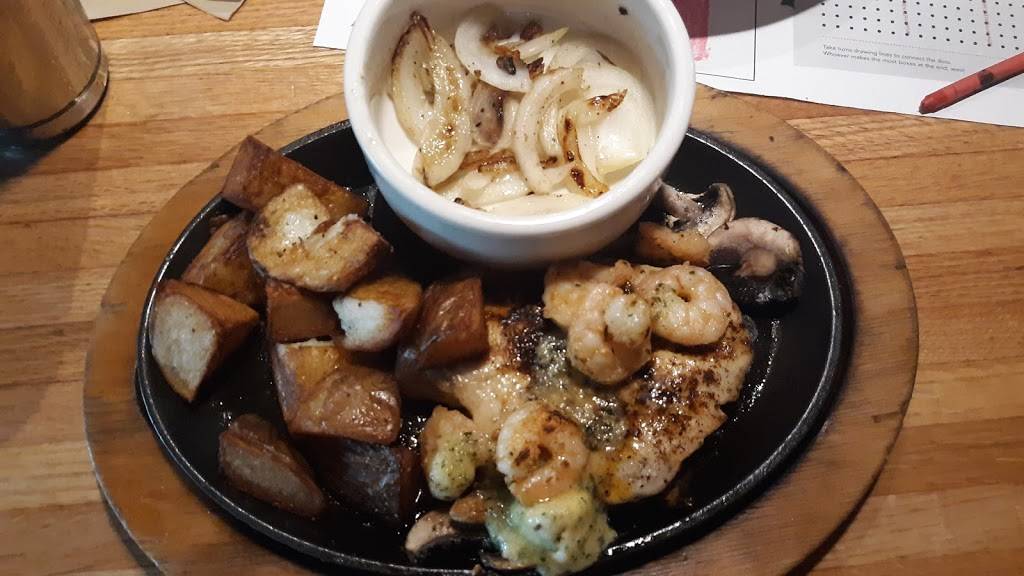 Applebees Grill + Bar | restaurant | 3604 W Shaw Ave, Fresno, CA 93711, USA | 5592719844 OR +1 559-271-9844