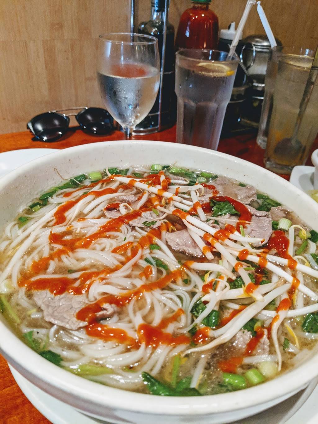 Pho 88 restaurant | restaurant | 1270 Westford St, Lowell, MA 01851, USA | 9784527300 OR +1 978-452-7300