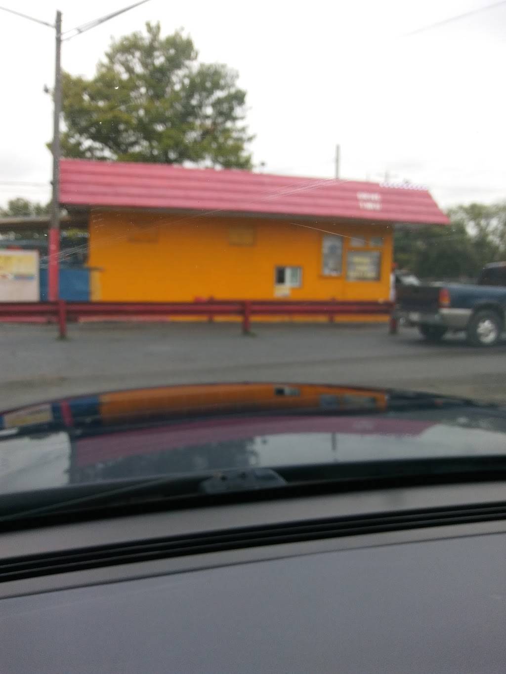 Peppers Chicken & Fish | restaurant | 1125 E Hudson St, Columbus, OH 43211, USA | 6142686699 OR +1 614-268-6699