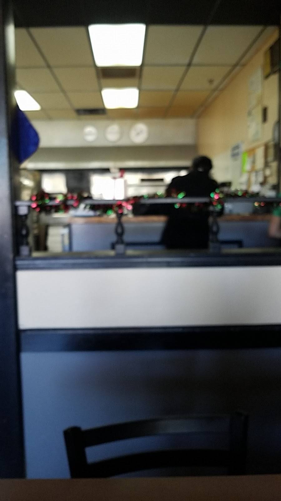 Annas Italian Pizza Restaurant | restaurant | 6916 Main St, Gloucester, VA 23061, USA | 8046934171 OR +1 804-693-4171