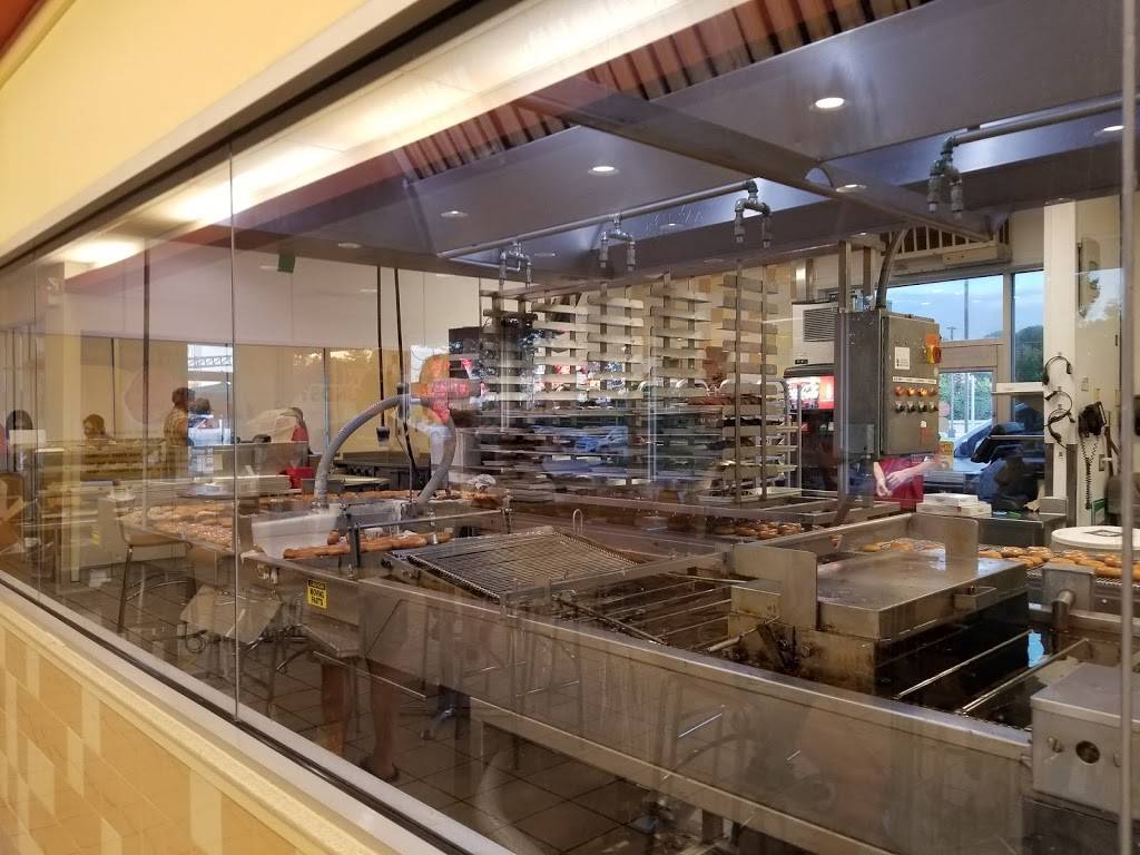Krispy Kreme | bakery | 1871 Bowles Ave, Fenton, MO 63026, USA | 6363499988 OR +1 636-349-9988