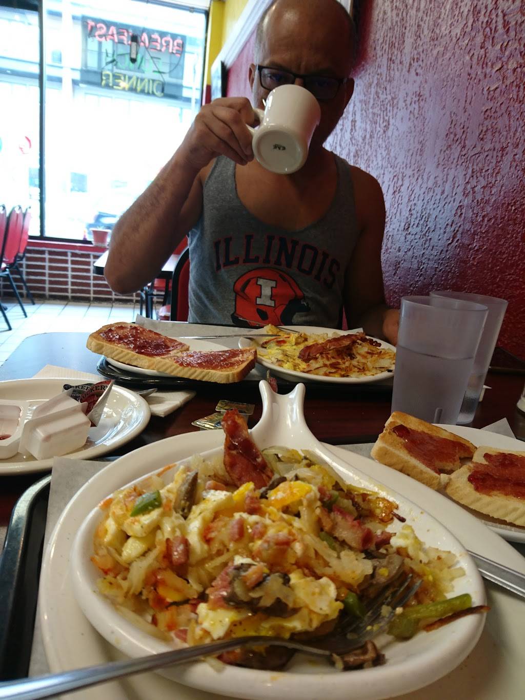 M & G Char Grill | restaurant | 1821 W Irving Park Rd, Chicago, IL 60613, USA | 7733277088 OR +1 773-327-7088