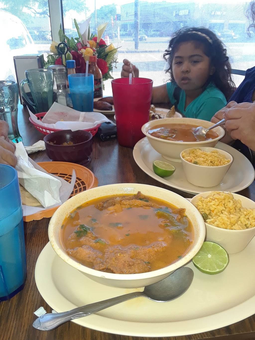 Rosies | restaurant | 6440 W 43rd St, Houston, TX 77092, USA | 7136885993 OR +1 713-688-5993