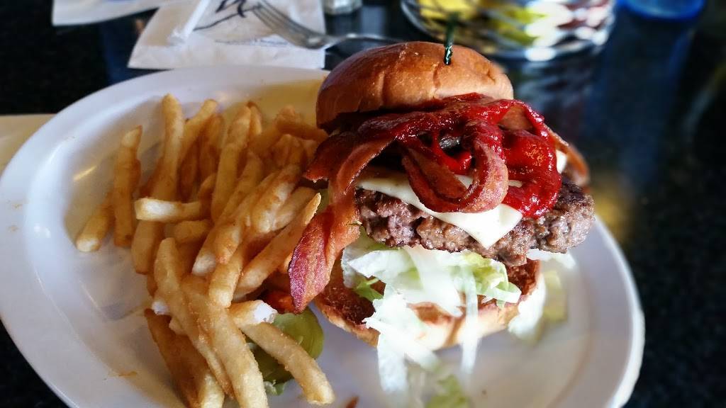 Nexus Brewery & Restaurant | restaurant | 4730 Pan American Fwy NE, Albuquerque, NM 87109, USA | 5052424100 OR +1 505-242-4100