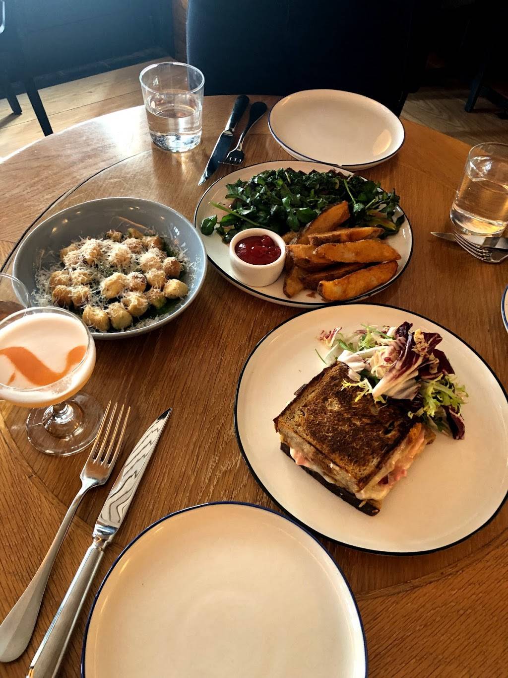 a.kitchen | restaurant | 135 S 18th St, Philadelphia, PA 19103, USA | 2158257030 OR +1 215-825-7030