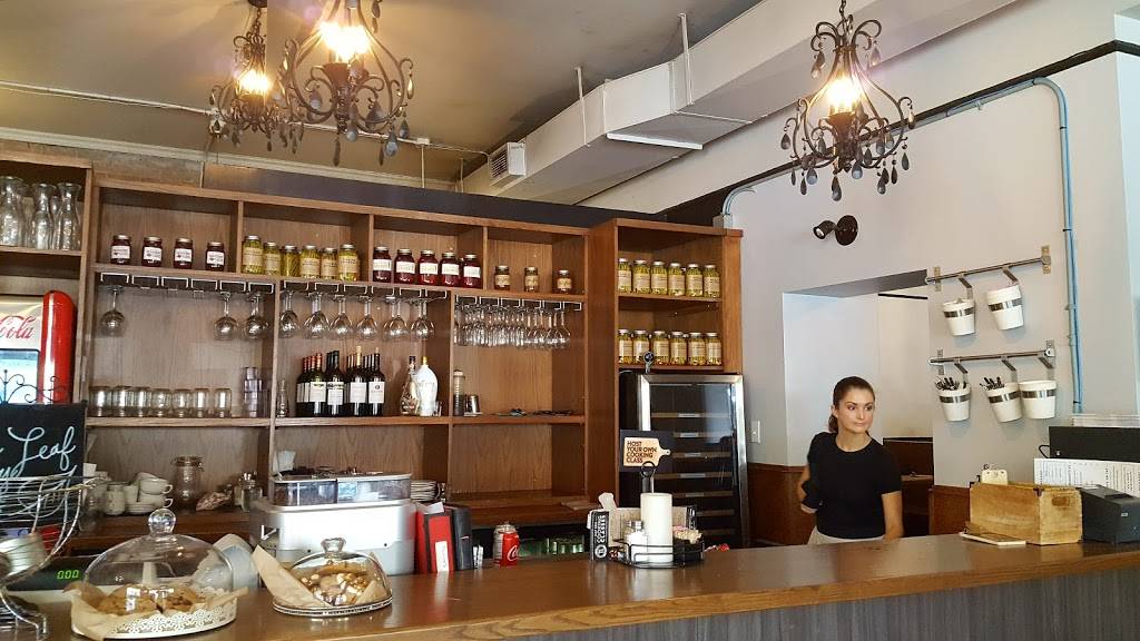 The Twisted Apron | restaurant | 1833 Wyandotte St E, Windsor, ON N8Y 1E2, Canada | 5192562665 OR +1 519-256-2665