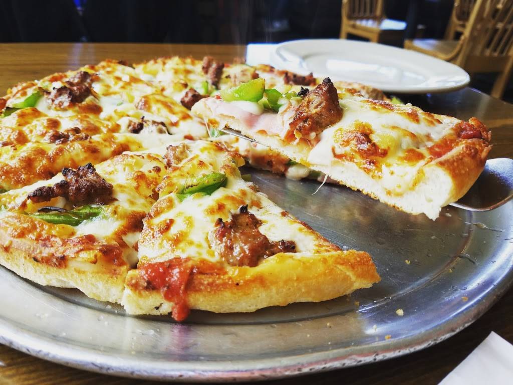 Spiros Pizza & Pasta | restaurant | 18411 Aurora Ave N, Shoreline, WA 98133, USA | 2065462900 OR +1 206-546-2900