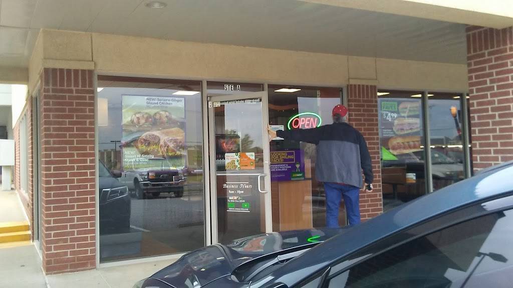 Subway | restaurant | 11301 W Reno Ave, Yukon, OK 73099, USA | 4053241161 OR +1 405-324-1161