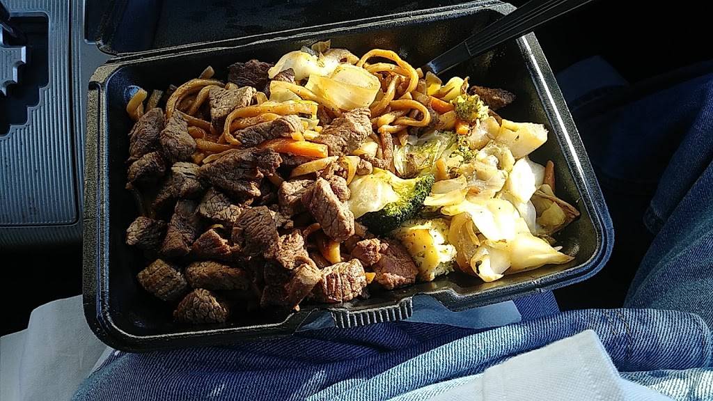 Fast Furious Japanese Grill | restaurant | 5915 Greenville Ave, Dallas, TX 75206, USA | 9722900654 OR +1 972-290-0654