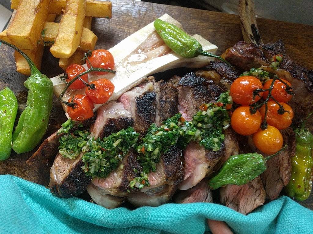 LOCALE King City Restaurant/Bar | restaurant | 12981 Keele St, King City, ON L7B 1G2, Canada | 9058332500 OR +1 905-833-2500