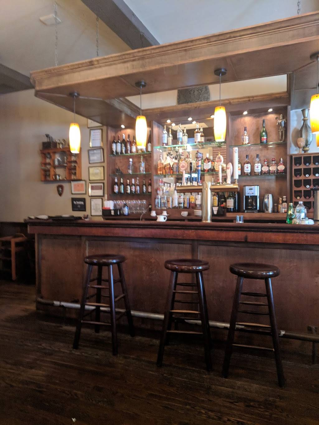 Krolewskie Jadlo | restaurant | 66-21 Fresh Pond Rd, Flushing, NY 11385, USA | 7183666226 OR +1 718-366-6226