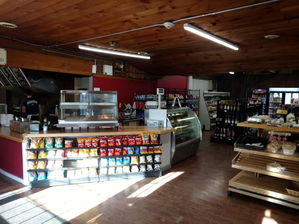 The Old Barnstead Country Store | meal takeaway | 107 Maple St, Center Barnstead, NH 03225, USA | 6032693000 OR +1 603-269-3000