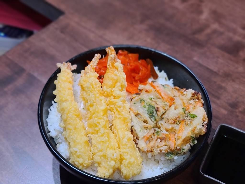 Zuru Zuru Ramen and Donburi | restaurant | 74 Pleasant St, Malden, MA 02148, USA | 7816053773 OR +1 781-605-3773