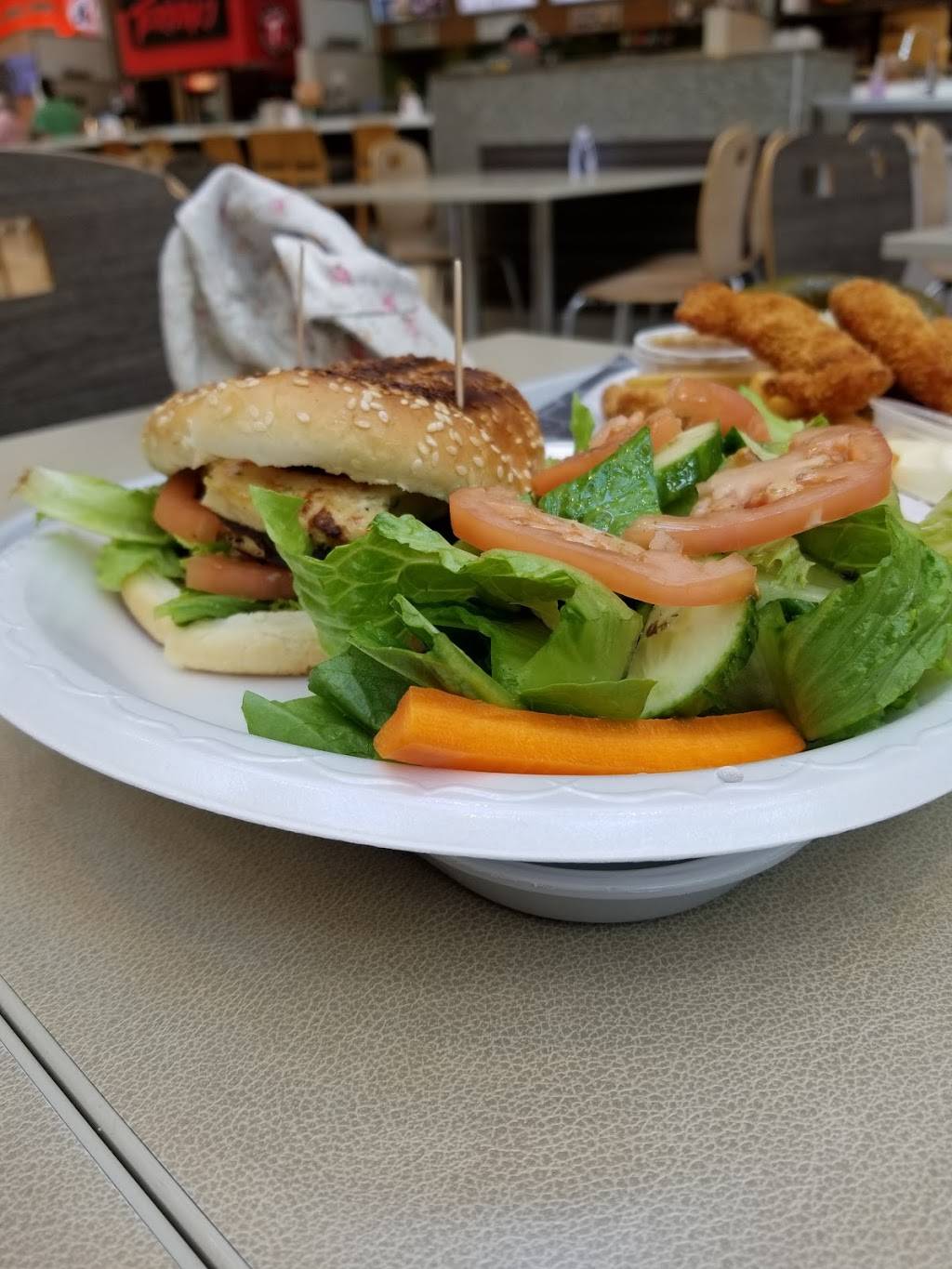 DÉLI ROTISSERIE PLUS | restaurant | 401 Boul Labelle, Rosemère, QC J7A 3T2, Canada | 4504341899 OR +1 450-434-1899