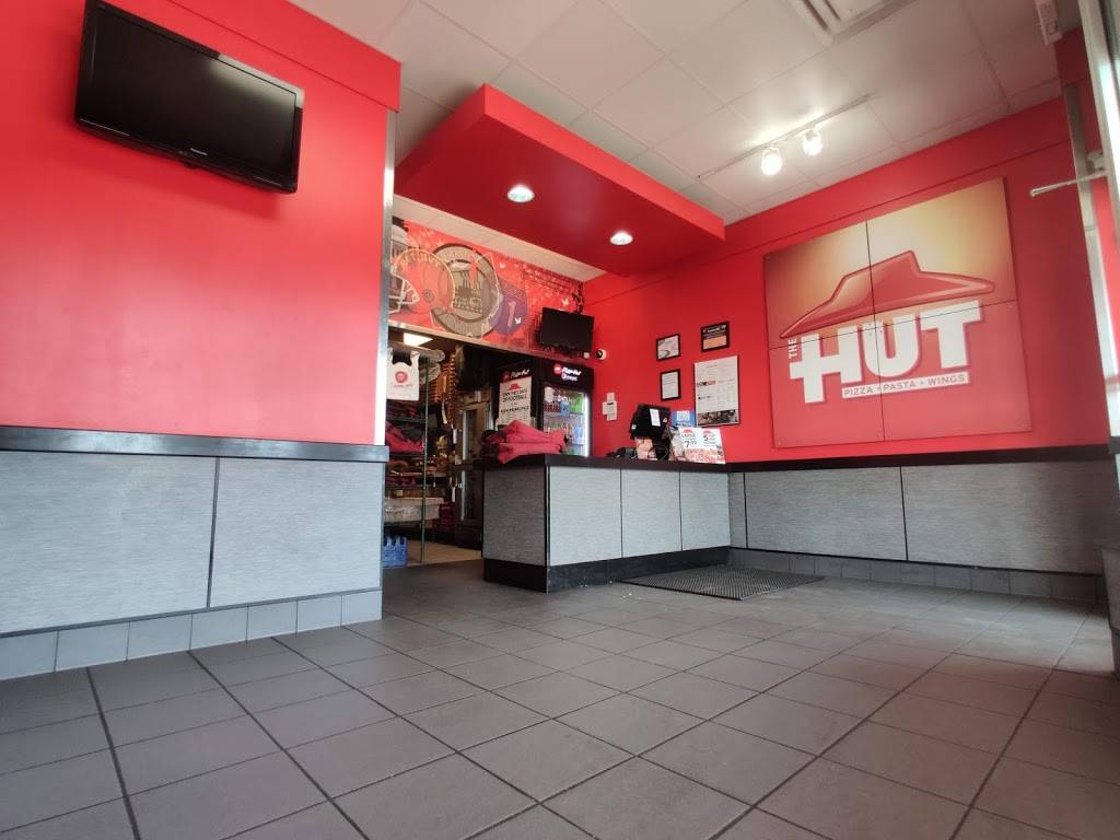 Pizza Hut | meal takeaway | 7002 Biddulph Ave, Brooklyn, OH 44144, USA | 2167419777 OR +1 216-741-9777