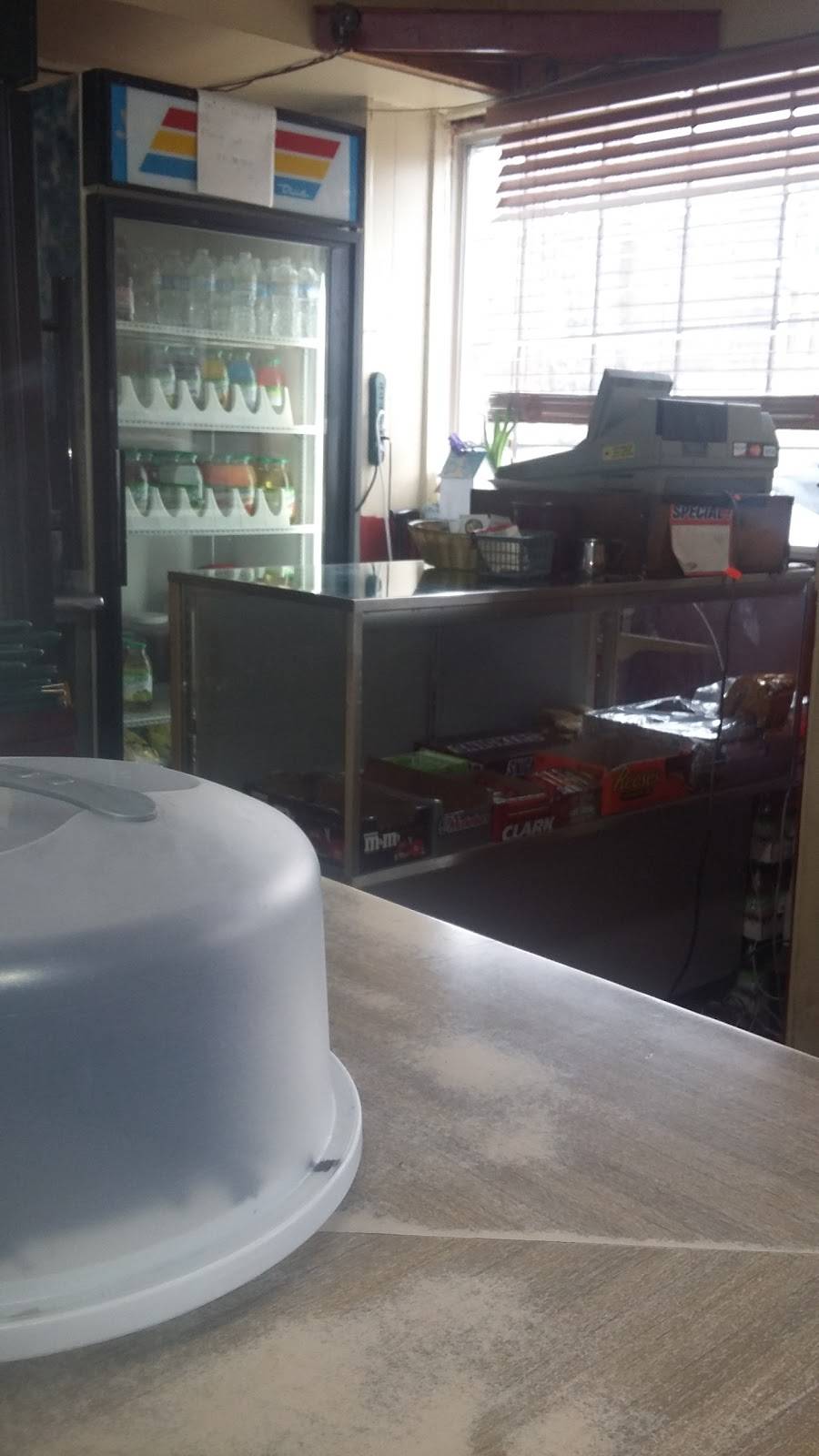 Marys Diner | restaurant | 3450 E 93rd St, Cleveland, OH 44104, USA | 2168835750 OR +1 216-883-5750