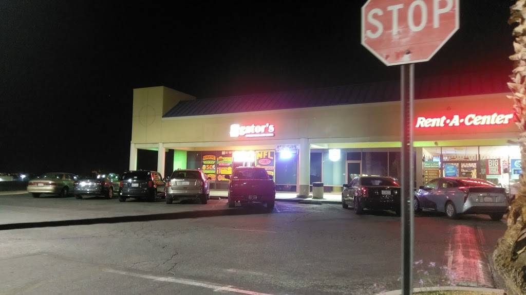 Gators Sports Bar & Grill | restaurant | 12249 Hesperia Rd, Victorville, CA 92395, USA | 7609557860 OR +1 760-955-7860