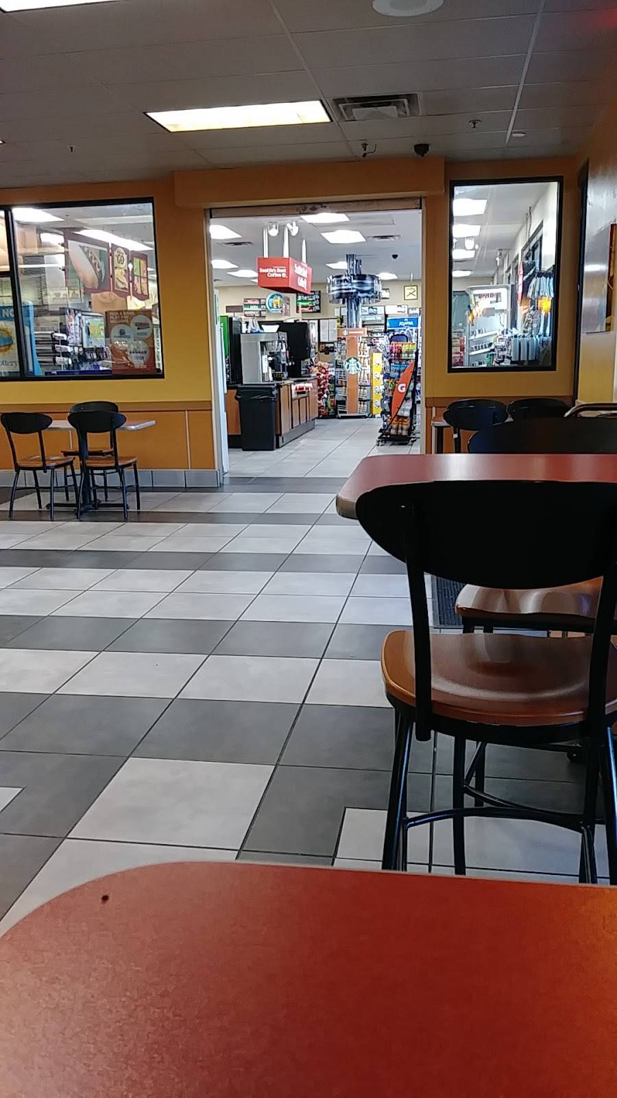 Jack in the Box | restaurant | 7110 Camino Arroyo, Gilroy, CA 95020, USA | 4088478131 OR +1 408-847-8131