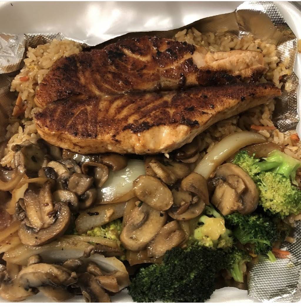 Yoshi Hibachi Grille East | restaurant | 19304 Kelly Rd, Harper Woods, MI 48225, USA | 3139248973 OR +1 313-924-8973