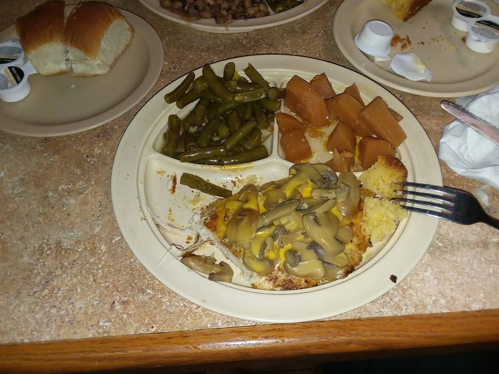 Snellgroves | restaurant | 109 S Collins St, Plant City, FL 33563, USA | 8137523652 OR +1 813-752-3652