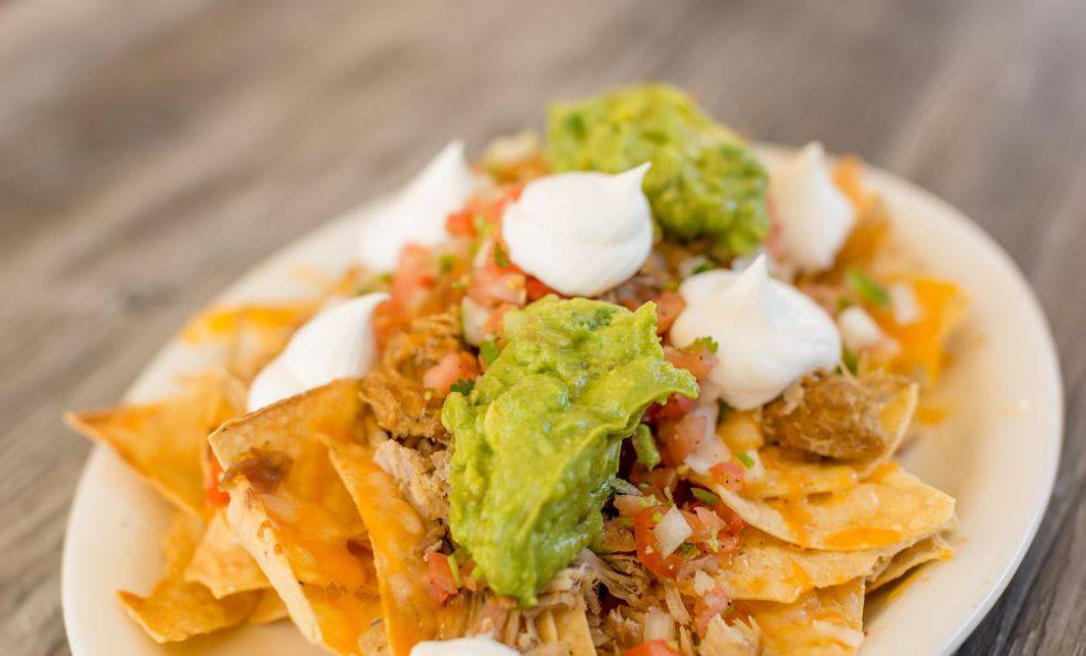 Mission Burrito | restaurant | 888 New Los Angeles Ave, Moorpark, CA 93021, USA | 8055524433 OR +1 805-552-4433