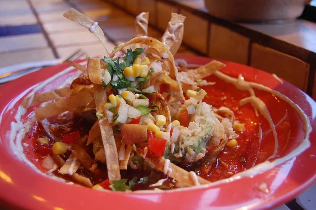 El Tango Latin Mexican Grill | restaurant | 4510, 14224 Madison Ave, Cleveland, OH 44107, USA | 2162269999 OR +1 216-226-9999