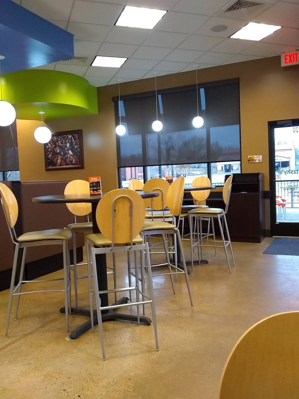 Schlotzskys | bakery | 720 US Hwy 271 N, Gilmer, TX 75644, USA | 9036803354 OR +1 903-680-3354