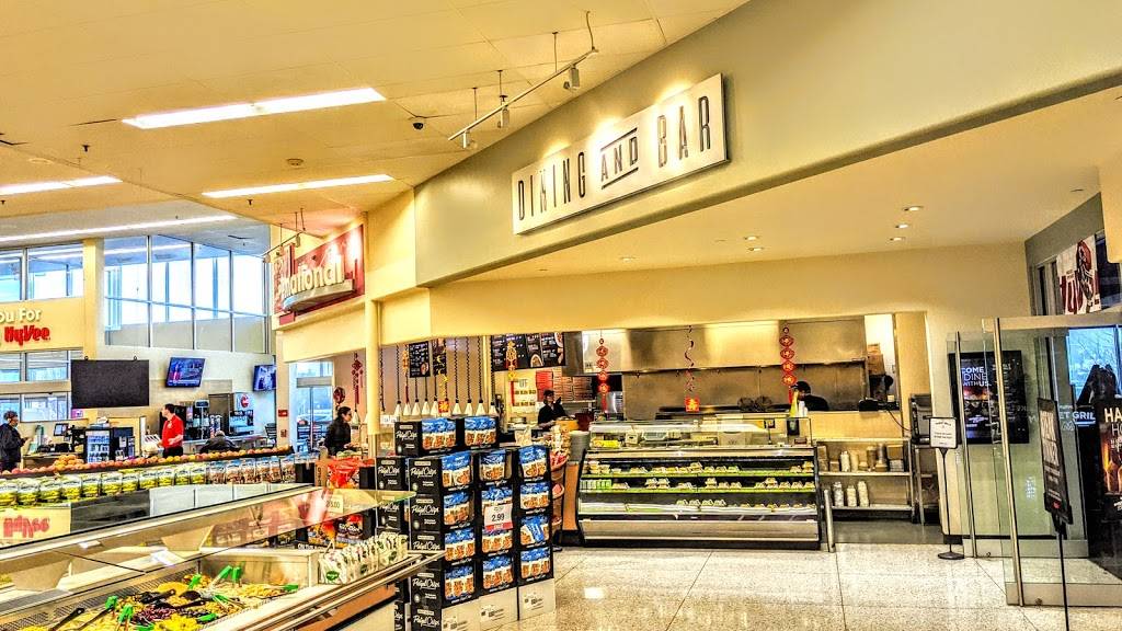 Hy-Vee Market Grille | restaurant | 6655 Martway St, Mission, KS 66202, USA | 9134031473 OR +1 913-403-1473